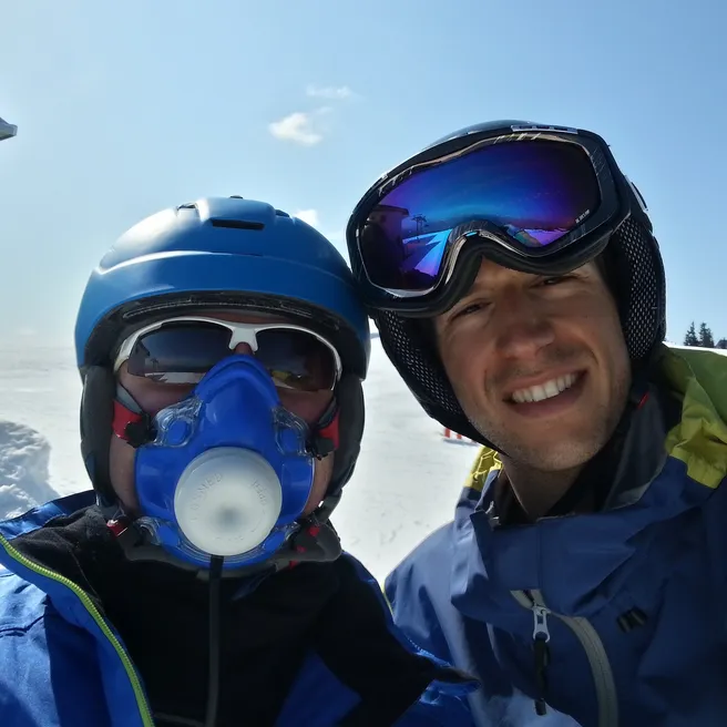Dr. Schönfelder (li) und Christoph Schwarzl (re) bei den Belastungsmessungen am Berg.